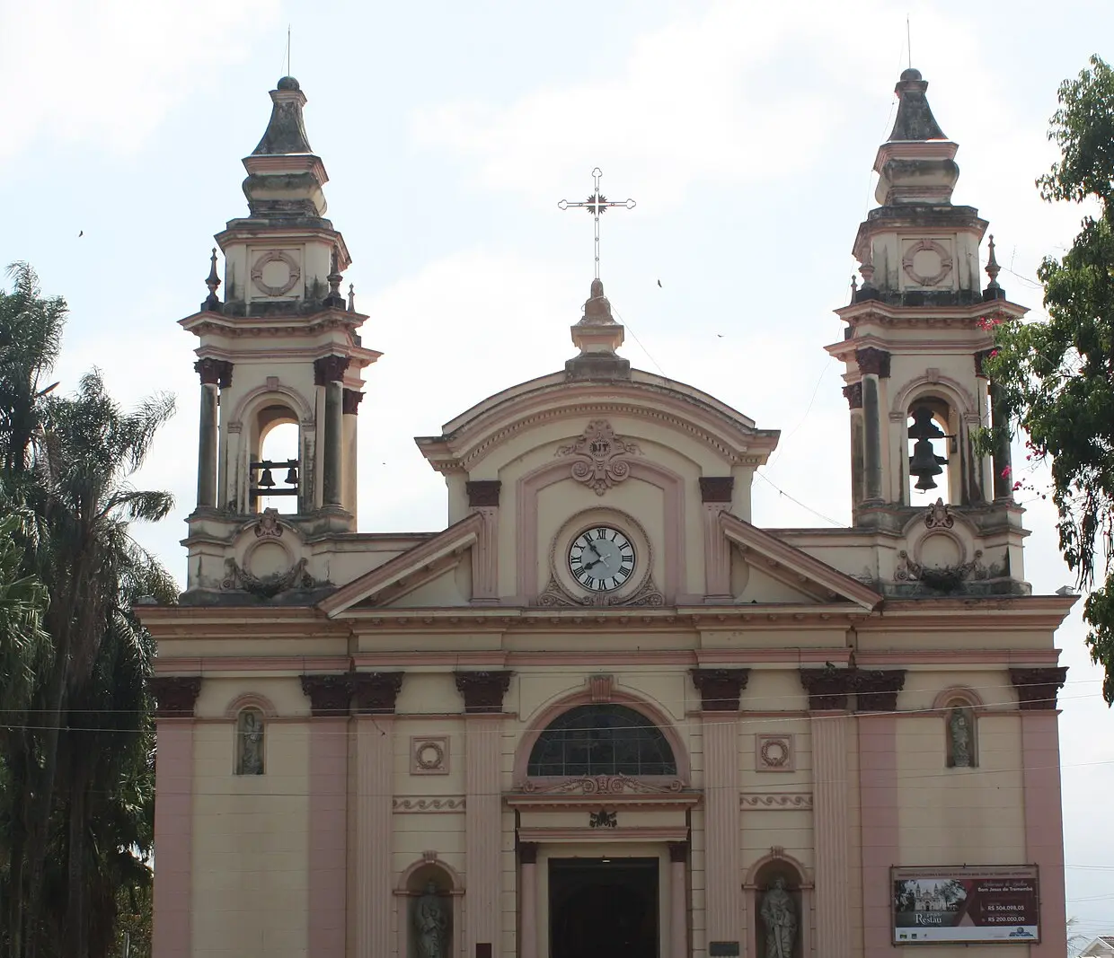 Fachada da Basílica do Senhor Bom Jesus de Tremembé